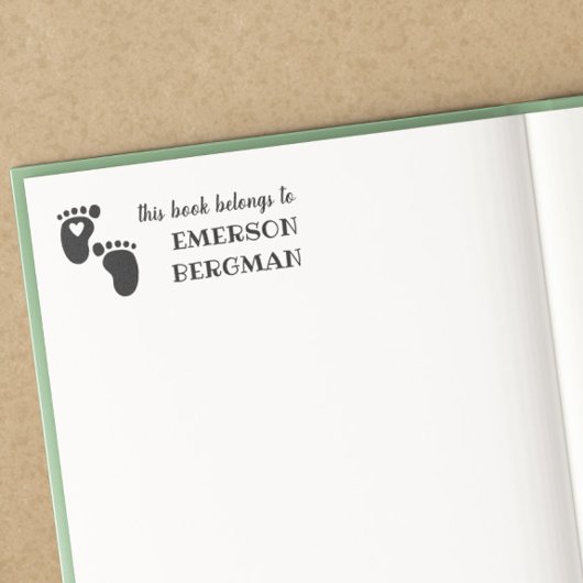 Niedliches Babyfußherz Dieses Buch gehört Gummistempel