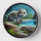Niedliches Babyotter im Teich - personalisierbar Uhr (Vorderseite)