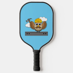 Niedliches Bauarbeiter-Owl mit Hard Hat Cartoon Pickleball Schläger