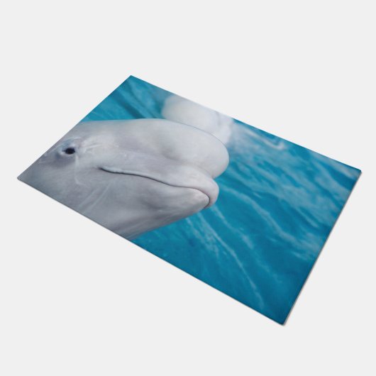 Niedliches Beluga-Wal-Tier Fußmatte (Schrägansicht)