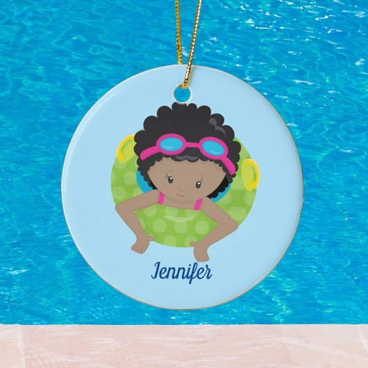 Niedliches benutzerdefiniertes Swim Team Afrikanis Keramik Ornament