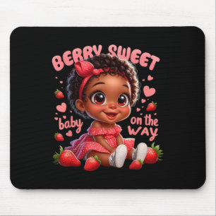 Niedliches Berry Sweet Baby auf dem Weg zu Niedlic Mousepad