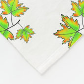 Niedliches Blattmuster, grün-gelb-rote Ahorn-Blätt Fleecedecke (Ecke)