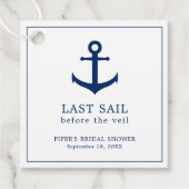 Niedliches blaues Ankerschiff Nautisches Brautpart Geschenkanhänger (Vorderseite)