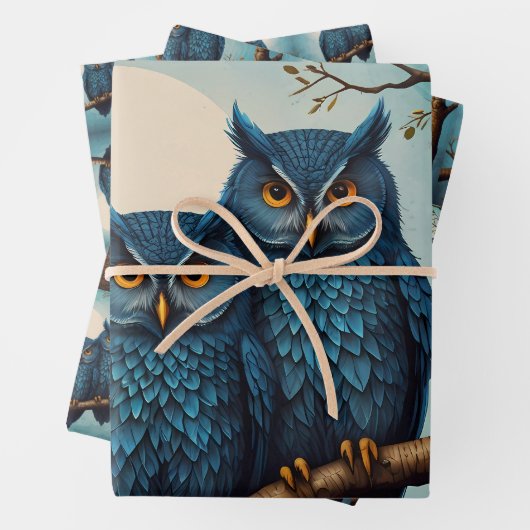 Niedliches blaues Paar von Eulen auf einem Zweig Geschenkpapier Set (Beispiel)