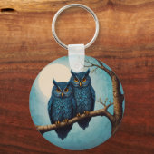 Niedliches blaues Paar von Eulen auf einem Zweig Schlüsselanhänger (Rückseite)