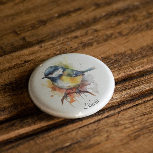 Niedliches Bluetit auf Zweig, Brauch Button