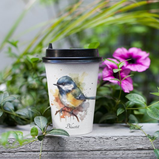 Niedliches Bluetit auf Zweig, Brauch Pappbecher