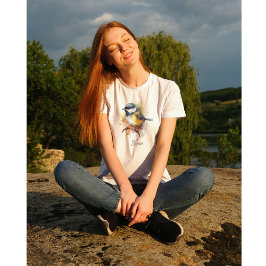 Niedliches Bluetit auf Zweig, Brauch T-Shirt