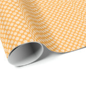 Niedliches Blumenmuster Weiße Blume über Orange Geschenkpapier (Rolleneckpunkt)