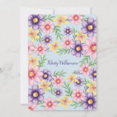 Niedliches Blumenschlauch Cupcake Kinderdusche Ein Einladung (Rückseite)