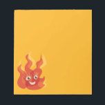 Niedliches Brandzeichen Notizblock<br><div class="desc">Notizblock mit niedlichem Flammenflamme-Kühlschrank mit einer hellen Flammenzeichendarstellung. Dieser Cartoon-Feuercharakter repräsentiert die Wärme und Bewegung in Flammen durch flüssige Bio Formen und warme,  sogar heiße Farben.</div>