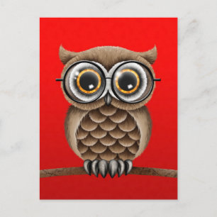Niedliches, braunes Owl mit Leseglasche, rot Postkarte
