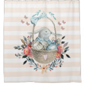 Niedliches Bunny in einem Korb mit Eiern und Hübsc Duschvorhang (Vorderseite)