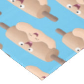 Niedliches Button und Teig Backwaren Cartoon Tischdecke (Schrägansicht)