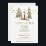 Niedliches Camping Adventure Vierte Geburtstag Einladung<br><div class="desc">Dazu gehören eine Forest-Camping-Szene und Sternenhimmel-Elemente. Ideal für Waldland,  Natur und Camping. Vierter Geburtstag. Finden Sie passende Artikel in meinem Shop.</div>