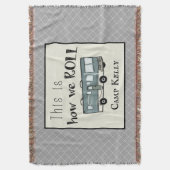 Niedliches Camping RV "This is How We Roll" Person Decke (Vorderseite Vertikal)