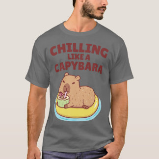 Niedliches Capybara auf einem Schwimmbad, das wie T-Shirt