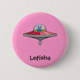 Niedliches Cartoon-alien in UFO-personalisiertem Button