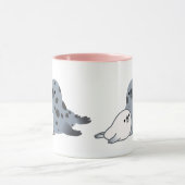 Niedliches Cartoon-Mutter-Siegel und Welpe Tasse (Zentrum)