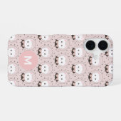 Niedliches Cat Face Pink Dotty Pattern Monogramm iPhone 16 Hülle (Rückseite (Horizontal))