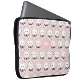 Niedliches Cat Face Pink Dotty Pattern Monogramm Laptopschutzhülle (Vorne Rechts)