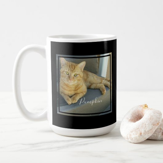 Niedliches Cat-Foto Modernes Schwarzes individuell Kaffeetasse (Mit Donut)