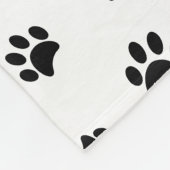 Niedliches Cat Foto Name Black Paw Prints Muster Fleecedecke (Ecke)
