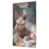 Niedliches Cat Lounges ohne Pelz Klemmbrett (Links)