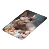 Niedliches Cat Lounges ohne Pelz Magnet (Linke Seite)