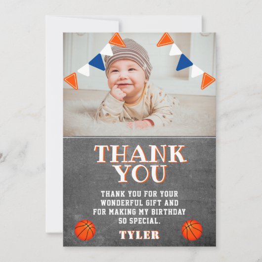 Niedliches Chalkboard Basketball Foto Geburtstag Dankeskarte (Vorderseite)