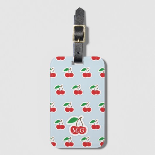 Niedliches Cherry-Muster auf hellblauer Monogramm Gepäckanhänger (Vorderseite Vertikal)
