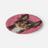 Niedliches Chihuahua-Portrait auf pastel fuchsia Pappteller (Schrägansicht)