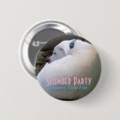 Niedliches Chubby White Sleeping Puppy Doppy Slumb Button (Vorne & Hinten)