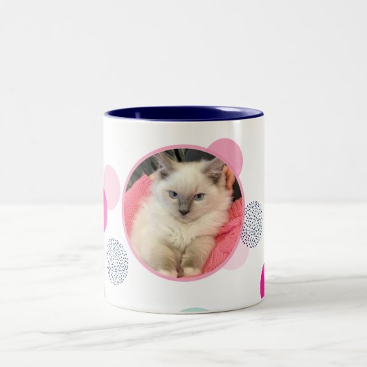 NIEDLICHES CONFETTI SPOT FOTO Modernes Kindertierf Zweifarbige Tasse (Mittel)