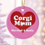 Niedliches Custom Corgi Mama Herz Keramik Ornament<br><div class="desc">Corgi Mama mit einer niedlichen Corgi-Silhouette für das O in Mama. Ein niedliches Weihnachtsschmuck für eine Corgi-Mutter. Kaufen Sie das für Ihre Lieblingshündlerin und personalisieren Sie mit den Namen ihres Hundes.</div>