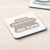 niedliches Design mit "Stopp Misinformation". Jetz Getränkeuntersetzer (Linke Seite)