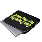 Niedliches Design über "Behalt Progressing". T - S Laptopschutzhülle (Vorne Knopf)