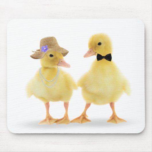 Niedliches Ducklein auf Weiß Mousepad (Vorne)