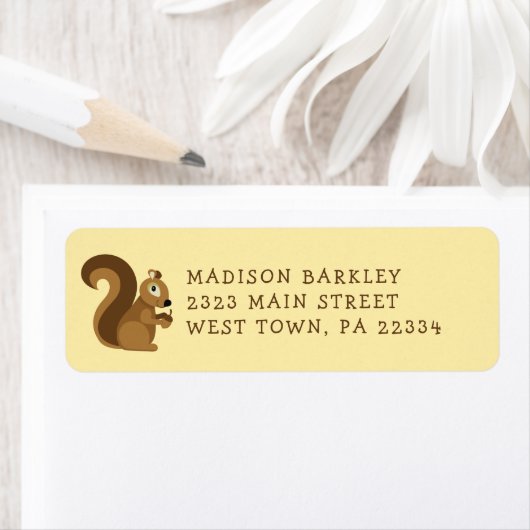 Niedliches Eichhörnchen (Insitu)