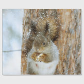 Niedliches Eichhörnchen in der Winterlandschaft Geschenkpapier (Flach)