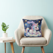 Niedliches Einhorn auf Cloud-Namenskatze Kissen (Stuhl )