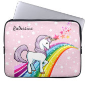 Niedliches Einhorn auf einem Regenbogen Name hinzu Laptopschutzhülle (Vorderseite)