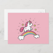 Niedliches Einhorn auf einem Regenbogendesign Postkarte (Vorne/Hinten)