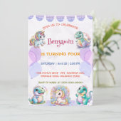 Niedliches Einhorn Dinosaurier Regenbogenfreund Ge Einladung (Stehend Vorderseite)