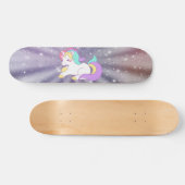 Niedliches Einhorn, Regenbogen, Galaxie Skateboard (Horizontal)