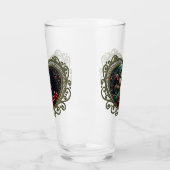 Niedliches Elfskind in grüner Hülle Glas (Links)