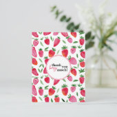 Niedliches Erdbeermuster Postkarte (Stehend Vorderseite)