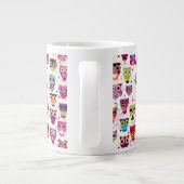 Niedliches Eulenhintergrundmuster für Kinder Jumbo-Tasse (Rückseite)