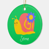 Niedliches, farbenfrohes Kindersnelldesign Keramik Ornament (Links)